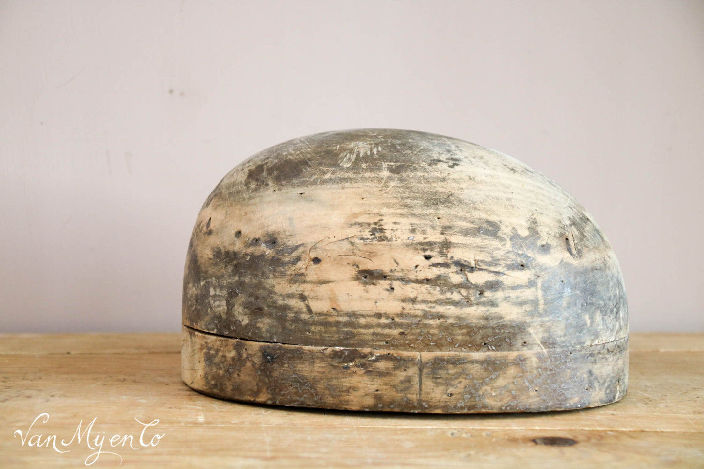 Antique wooden hat mold (1)